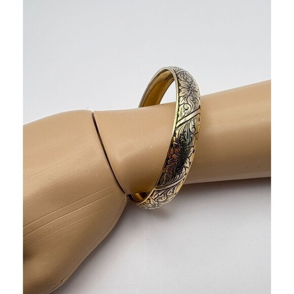 Vintage Floral Etched Bangle Bracelet Gold Tone Ornate Costume Jewelry - Picture 6 of 6